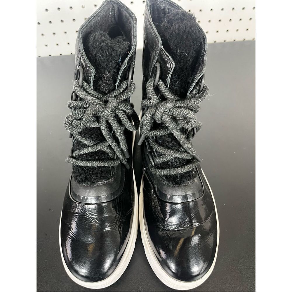 Sorel winter boots - Picture 6 of 9